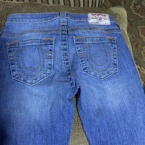 True Religion Gently Used Women's Light Rinse Blue Jeans.